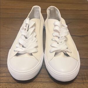 Mossimo Cream & White Textile Tennis Shoes/Sneakers Y2K Skater Casual Sz 9